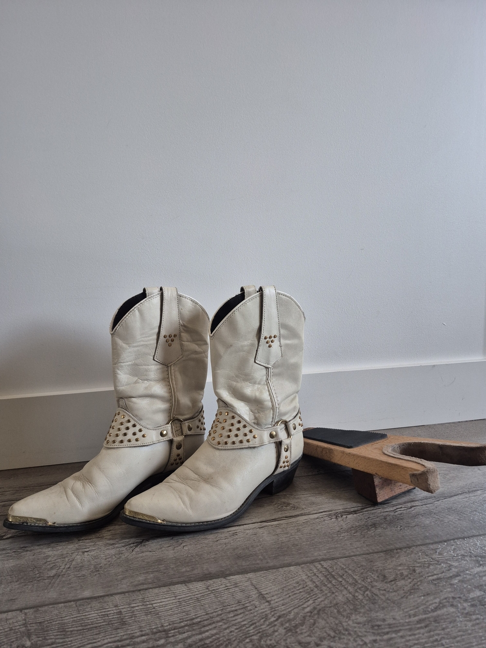 Vintage Wrangler Cream Leather Western Boots (Cowboy Boots)